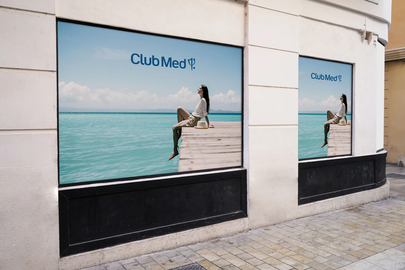 vitrophanie_club_med Vitrophanie Club Med pour une vitrine d'agence