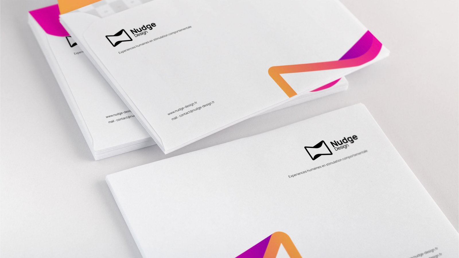 Enveloppe Nudge Design